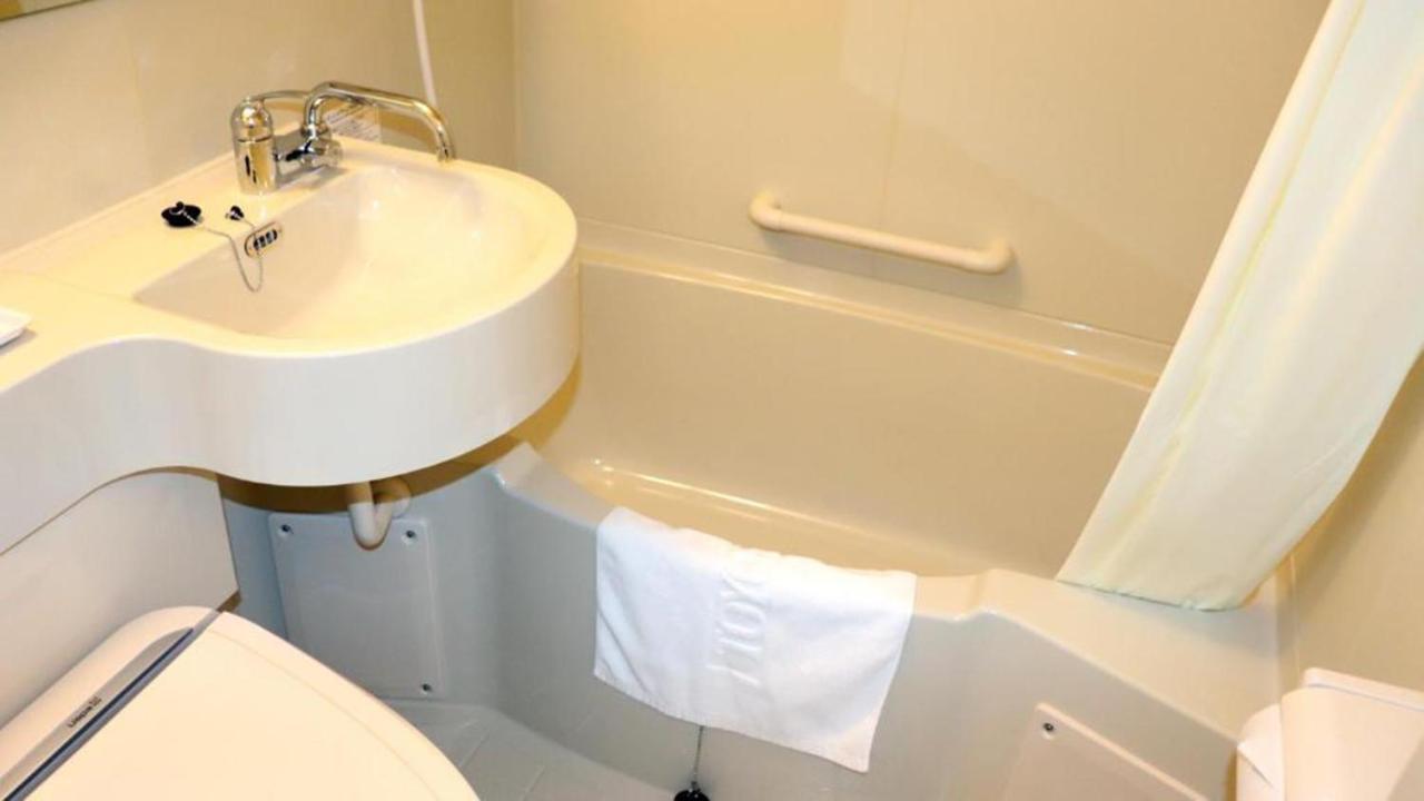 Toyoko Inn Osaka Hankyu Juso-Eki Nishi-Guchi No.2 ภายนอก รูปภาพ